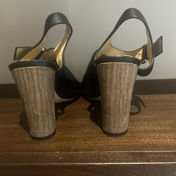 IVANKA TRUMP Leather Sandals - Picture 4 of 6